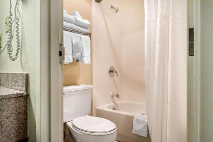 Quality Inn Culpeper - image 15