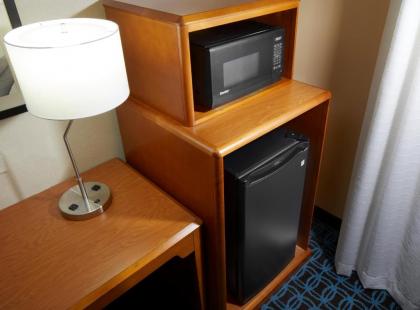 Fairfield Inn & Suites by Marriott Cumberland - image 15