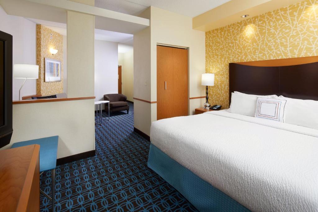 Fairfield Inn & Suites by Marriott Cumberland - image 3