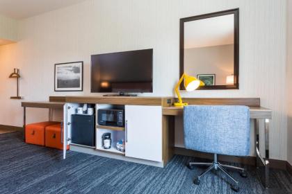 Hampton Inn Cumberland - image 9