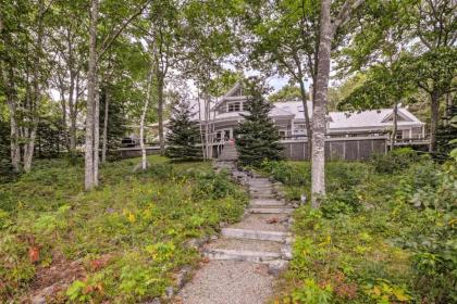 Quiet Waterfront Retreat with Wraparound Deck and Dock - image 3