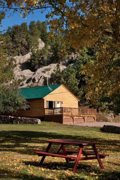 Rock Crest Lodge & Cabins - image 8