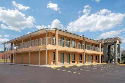 Econo Lodge Cuthbert - image 9