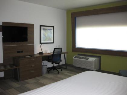 Holiday Inn Express & Suites - Houston NW - Cypress Grand Pky an IHG Hotel - image 4