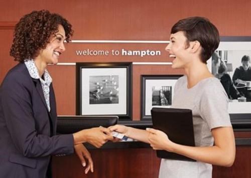 Hampton Inn & Suites D'Iberville Biloxi - image 2