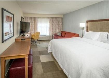 Hampton Inn & Suites D'Iberville Biloxi - image 3