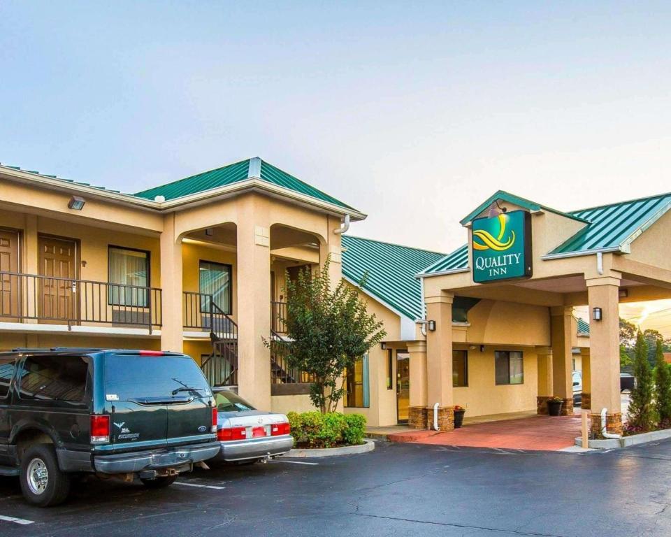 Quality Inn Dahlonega Near University - main image