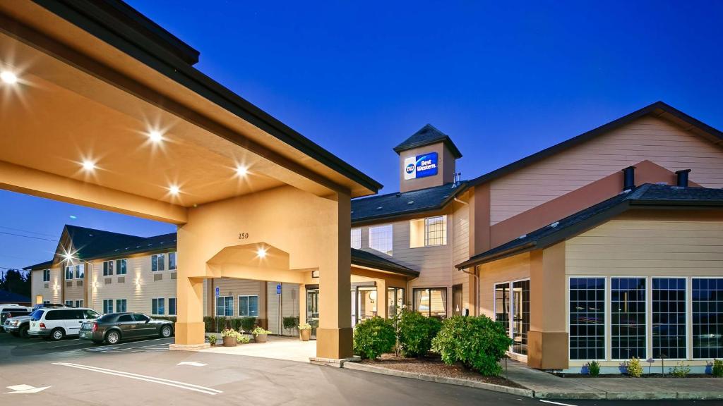 Best Western Dallas Inn & Suites - main image