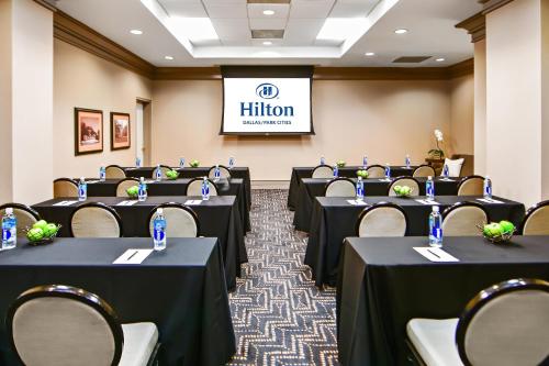 Hilton Dallas-Park Cities - image 2