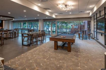 DoubleTree by Hilton Dallas-Farmers Branch - image 3