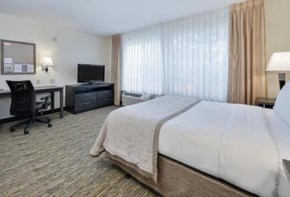 Candlewood Suites Dallas Market Center-Love Field an IHG Hotel - image 2