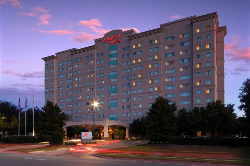 Dallas Marriott Suites Medical/Market Center - main image