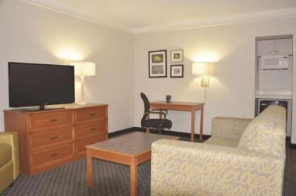 La Quinta Inn by Wyndham Dallas Uptown - image 3