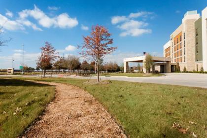 Home2 Suites Dallas-Frisco - image 12