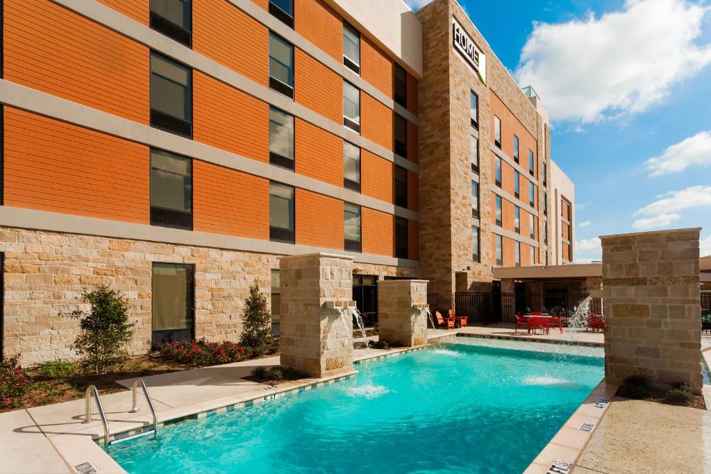 Home2 Suites Dallas-Frisco - image 4