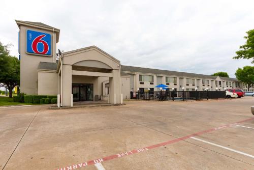 Motel 6-Dallas TX - Northeast - main image