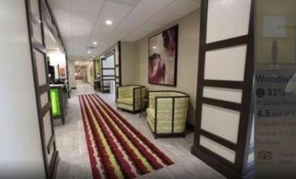 Hampton Inn & Suites Dallas Market Center - image 5