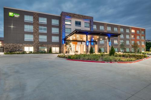 Holiday Inn Express & Suites Dallas North - Addison an IHG Hotel - main image