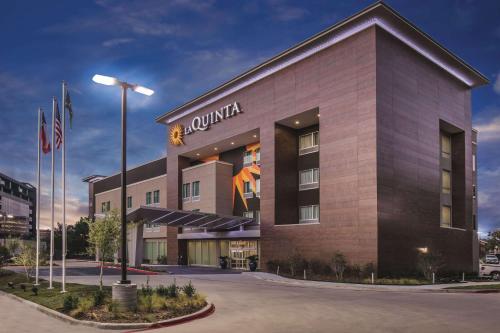 La Quinta by Wyndham Dallas - Richardson - main image