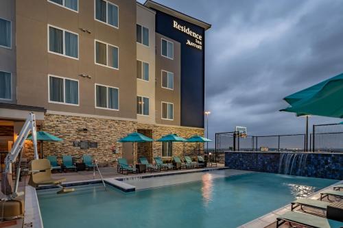 Residence Inn by Marriott Dallas at The Canyon - image 3