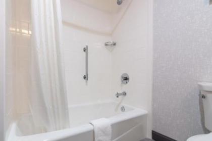 Hampton Inn & Suites Dallas East - image 4