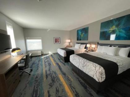 La Quinta Inn  Suites by Wyndham DallasFairpark Dallas