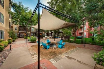 CozySuites Charming Apartment at Cityplace Dallas