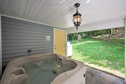 Cottage with Hot Tub and Fire Pit Near Mahantango Creek - image 15