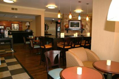 Hampton Inn Dalton - image 11