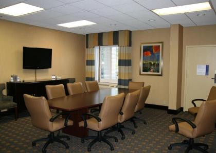 Hampton Inn Dalton - image 3