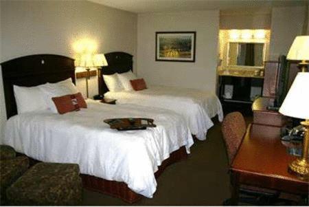 Hampton Inn Dalton - image 7