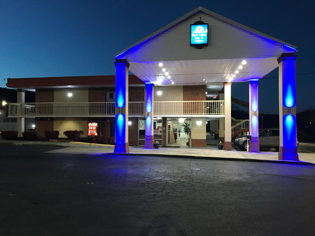 Americas Best Value Inn & Suites-Dalton GA - I-75 Exit- 328 - main image