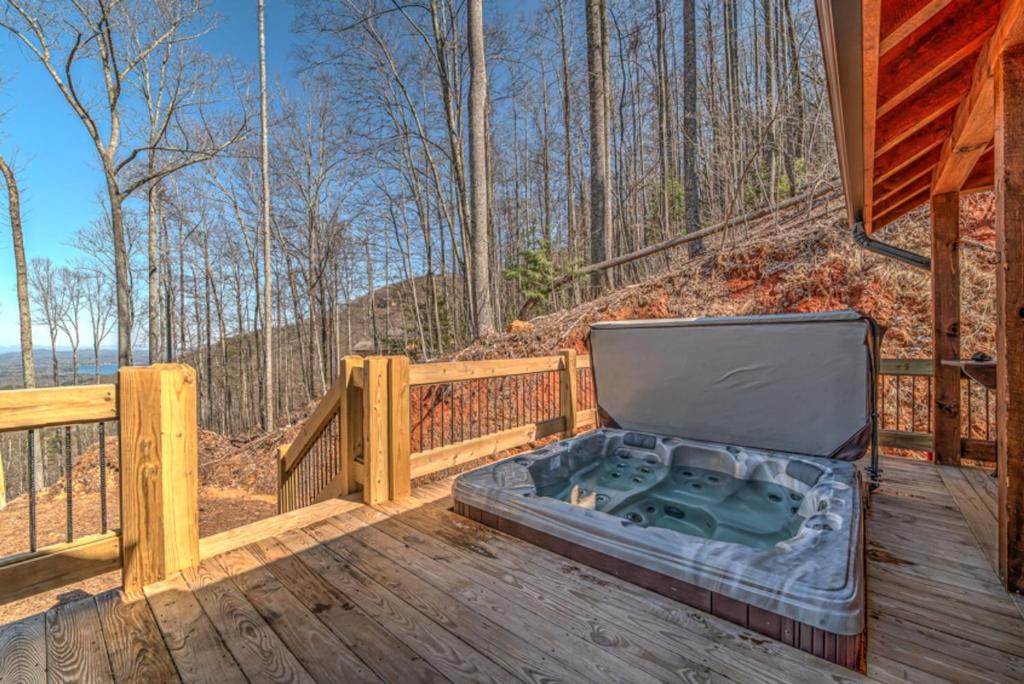 Aska Easy Day by Escape to Blue Ridge - image 2