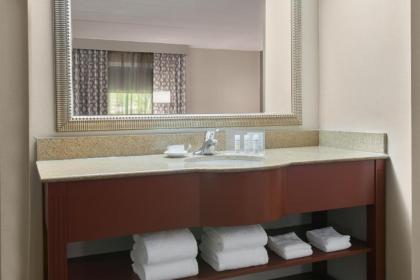 Hampton Inn Danbury - image 12