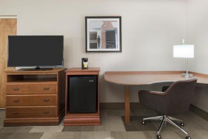 Hampton Inn Danbury - image 16