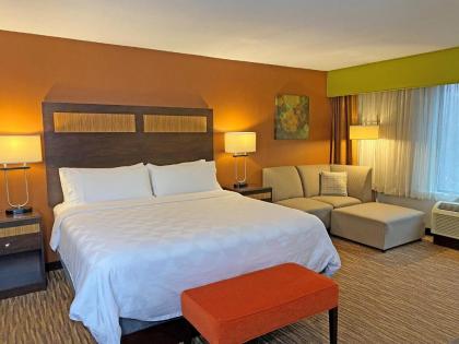 Holiday Inn Danbury-Bethel at I-84 an IHG Hotel - image 10