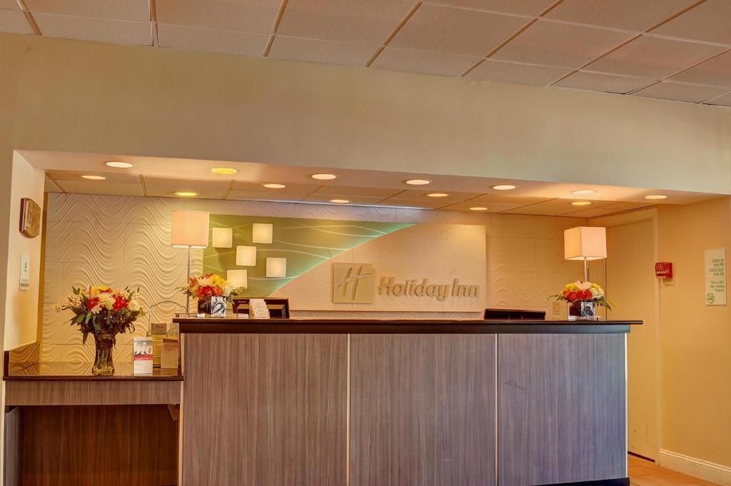 Holiday Inn Danbury-Bethel at I-84 an IHG Hotel - image 7