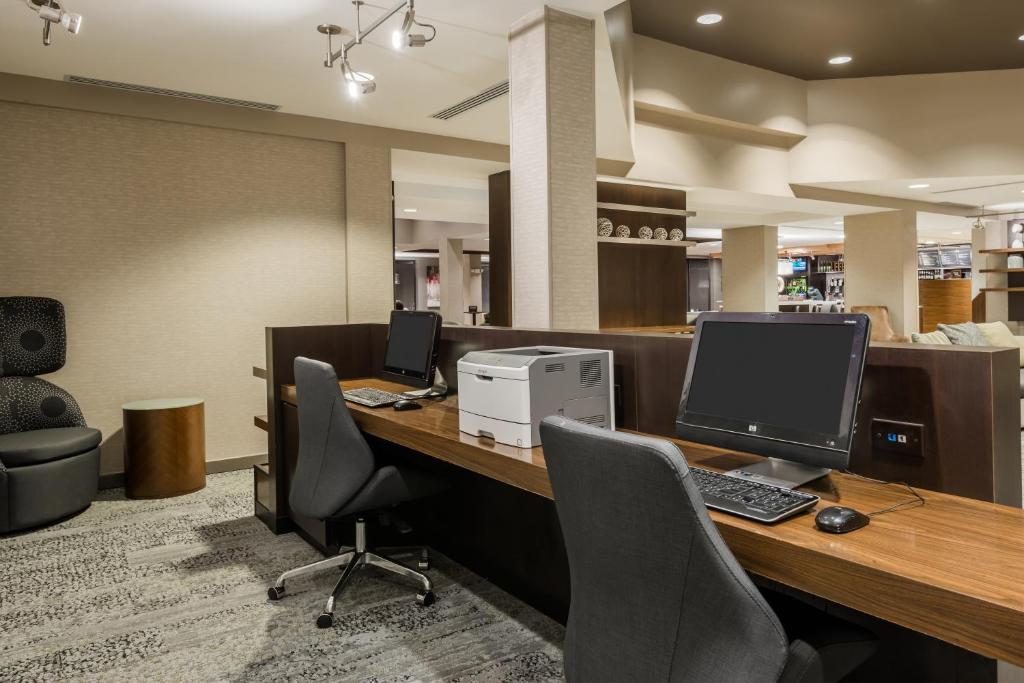 Courtyard by Marriott Danbury - image 6