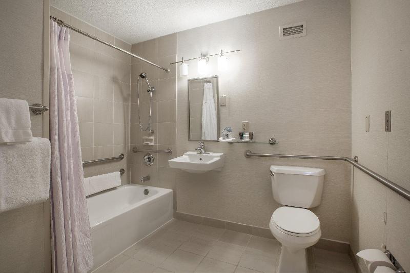 Crowne Plaza Danbury an IHG Hotel - image 3