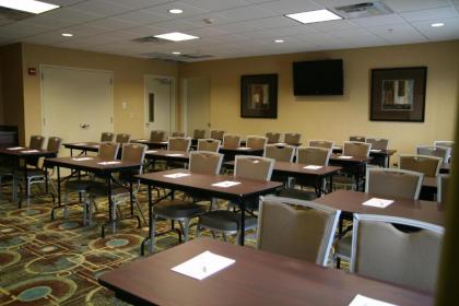 Hampton Inn Dandridge - image 13