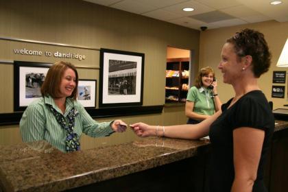 Hampton Inn Dandridge - image 5