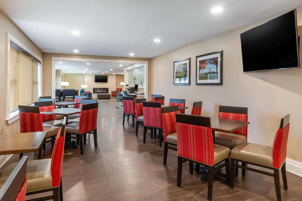 Comfort Inn Danvers- Boston - image 3