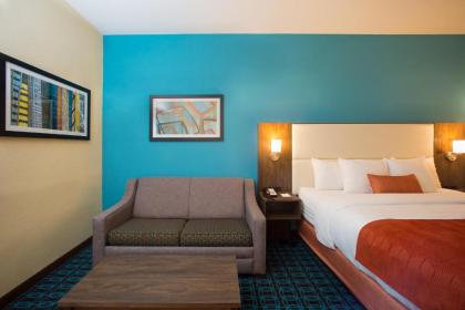 Best Western Plus North Shore Hotel - image 9