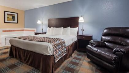 Best Western Regency Inn - image 8