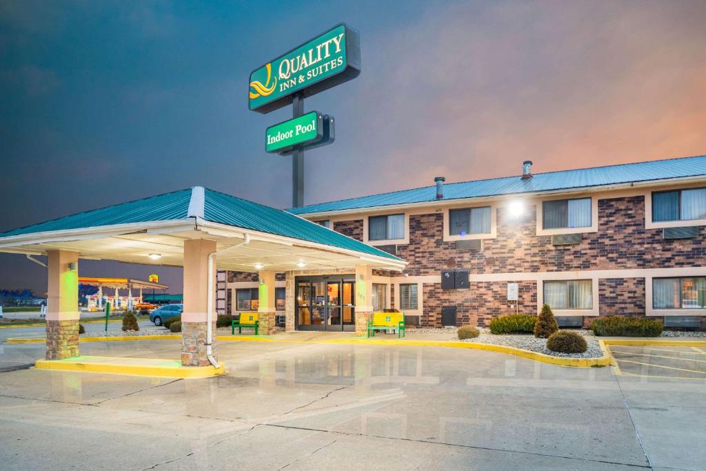 Quality Inn & Suites - main image