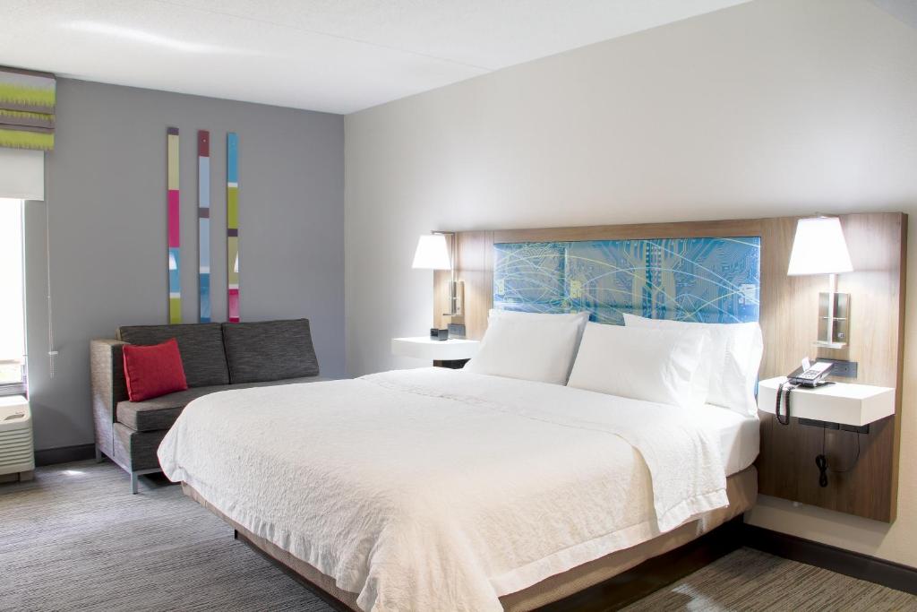 Hampton Inn Danville - image 7