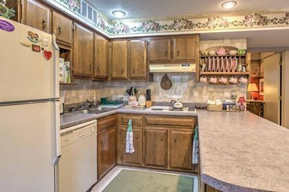 Quaint Danville Apt with Patio and Rolling Hill Views! - image 11