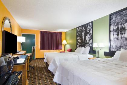 Americas Best Value Inn Darien - image 11