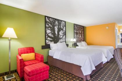 Americas Best Value Inn Darien - image 13