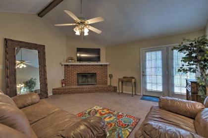 Updated Gulf Coast Home with Yard - Walk to Beach - image 6